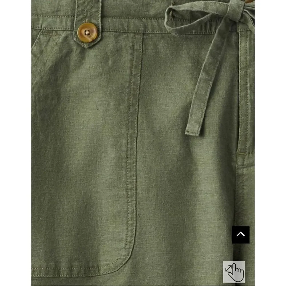 Torrid 5 Inch Pull-On Linen Blend Mid-Rise Short 20